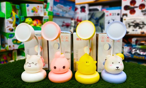 چراغ مطالعه و چراغ خواب شارژی کودک_اسباب بازی