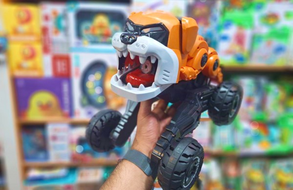 ماشین کنترلی شارژی دودزا طرح سگ بولداگ Bulldog Stunt Spray RC Car_اسباب بازی