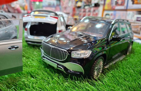 اسباب بازی ماشین فلزی مرسدس بنز مایباخ مقیاس 1:24 مدل Mercedes Benz Maybach GLS600_اسباب بازی