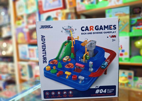 کیت ماشین بازی همراه با هلیکوپتر و 2 عدد ماشین_اسباب بازی