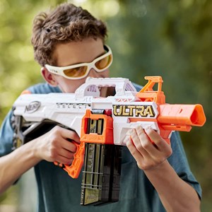 تفنگ اسباب بازی نرف Nerf مدل Hasbro - Nerf - Ultra Select Fully Motorized Blaster, Fire 2 Ways, Includes Clips and Darts_اسباب بازی
