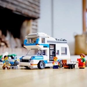 لگو کریتور 3 در 1 کاروان خانوادگی 766 قطعه مدل Lego Creator - 3in1 Caravan Family - 31108 building Kit_اسباب بازی