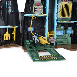 اکشن فیگور غار مخفی 2 در 1 بتمن مدل Spin Master - DC Comics - Bat Tech Batcave, Giant Transforming Playset with Exclusive Batman Figure and Accessories_اسباب بازی