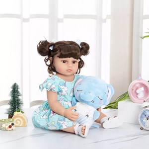 عروسک سیلیکونی دختر بچه همراه با عروسک فیل و وسایل_اسباب بازی