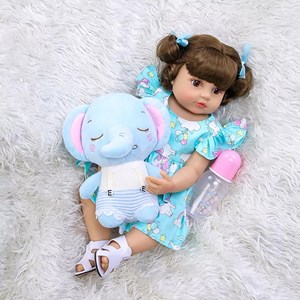 عروسک سیلیکونی دختر بچه همراه با عروسک فیل و وسایل_اسباب بازی