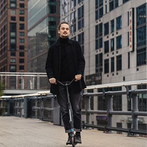 اسکوتر جمع شو متروپولیتن شهری دلوکس مایکرو مدل Micro - Metropolitan Deluxe Black - The lightweight Scooter - Ideal for Adults