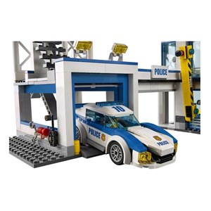 لگو سیتی ایستگاه پلیس 894 قطعه مدل Cityes 6065_اسباب بازی