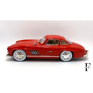 اسباب بازی ماشین فلزی دودزا و عقب کش مقیاس 1:24 مدل Mercedes benz 300SL_اسباب بازی
