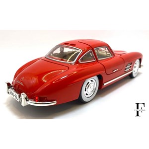 اسباب بازی ماشین فلزی دودزا و عقب کش مقیاس 1:24 مدل Mercedes benz 300SL_اسباب بازی