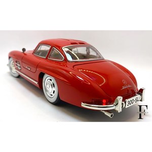 اسباب بازی ماشین فلزی دودزا و عقب کش مقیاس 1:24 مدل Mercedes benz 300SL_اسباب بازی