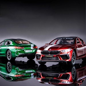اسباب بازی ماشین فلزی بی ام و مقیاس 1:24 مدل BMW M8_اسباب بازی