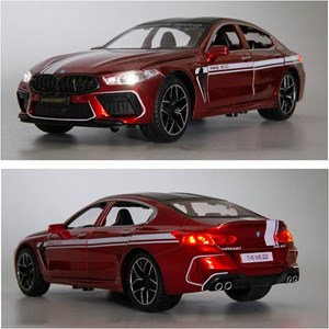 اسباب بازی ماشین فلزی بی ام و مقیاس 1:24 مدل BMW M8_اسباب بازی