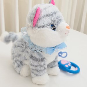 عروسک رباتیک پیشی پشمالو گوش صورتی با دسته ی کنترلی_اسباب بازی