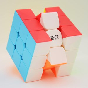 مکعب روبیک 3×3 برند کای وای QiYi مدل 503 EQY_اسباب بازی