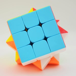 مکعب روبیک 3×3 برند کای وای QiYi مدل 503 EQY_اسباب بازی