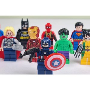 اکشن فیگور لگو 12 عددی انتقام جویان و لیگ عدالت_اسباب بازی