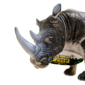 فیگور کرگدن اسباب بازی پلاستیکی توپر ANIMAL WORLD_اسباب بازی
