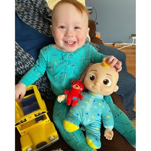 عروسک پولیشی 30 سانتی موزیکال جی جی CoComelon_اسباب بازی