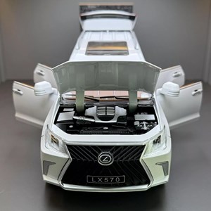 اسباب بازی ماشین فلزی لکسوس مقیاس 1:18 مدل Lexus LX570_اسباب بازی