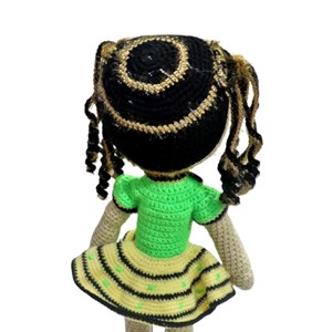 عروسک دست ساز بافتنی مدل دختر لباس سبز _اسباب بازی