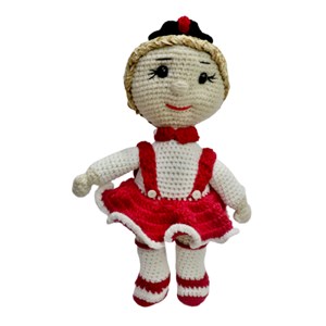 عروسک دست ساز بافتنی مدل دختر دامن قرمز_اسباب بازی