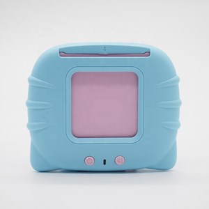 فلش کارت صوتی آموزشی با 112 کارت دو طرفه انگلیسی Happy World_اسباب بازی